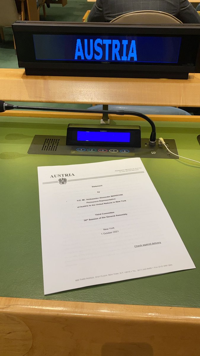 AustriaUN's tweet photo. #Austria 🇦🇹 stressed the importance of upholding #HumanRights in today’s 3rd Committee #76GA General debate.
Our focus:
🔹rights of minorities
🔹gender equality
🔹ending violence against women & girls
🔹safety of journalists
🔹working with & for youth https://t.co/rURBFHH9fV