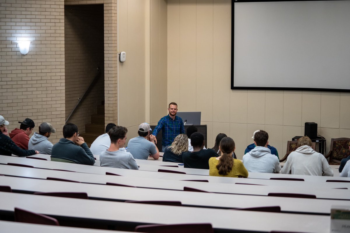 LCUedu's tweet photo. Friday Small Groups have remained on our campus this year! Back by popular demand, twenty-one groups meet throughout our campus every Friday.
Faculty and Staff lead our students through various Bible studies, discussions, and of course— host a space of community. https://t.co/XYdrdL5pbe