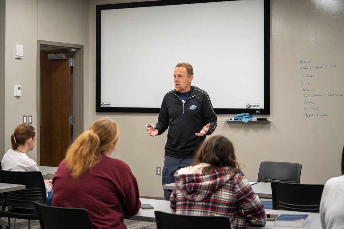 LCUedu's tweet photo. Friday Small Groups have remained on our campus this year! Back by popular demand, twenty-one groups meet throughout our campus every Friday.
Faculty and Staff lead our students through various Bible studies, discussions, and of course— host a space of community. https://t.co/XYdrdL5pbe