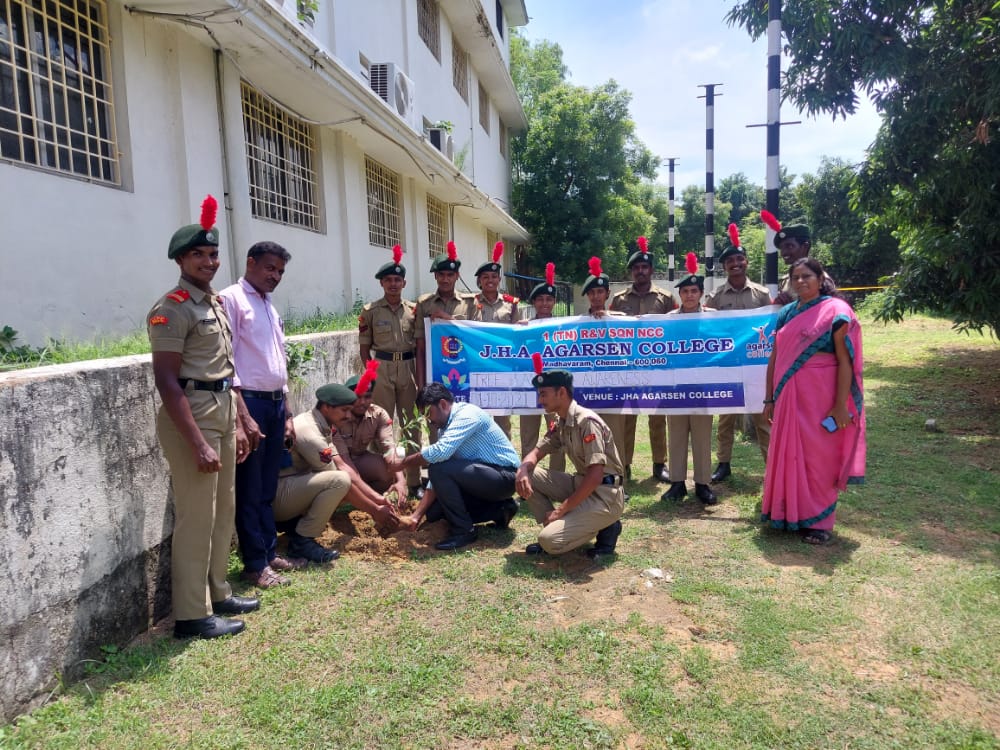 RedHorse059's tweet image. 1(TN) R&amp;amp;V SQN NCC took part in 🌲 TREE PLANTING PROGRAM. This program held on J. H. A. Agarsen college at madhavaram 
#TreesForOurPlanet #oxygen #maramvalarpom #maramnaduvom #savetrees #growtree #ncccadets