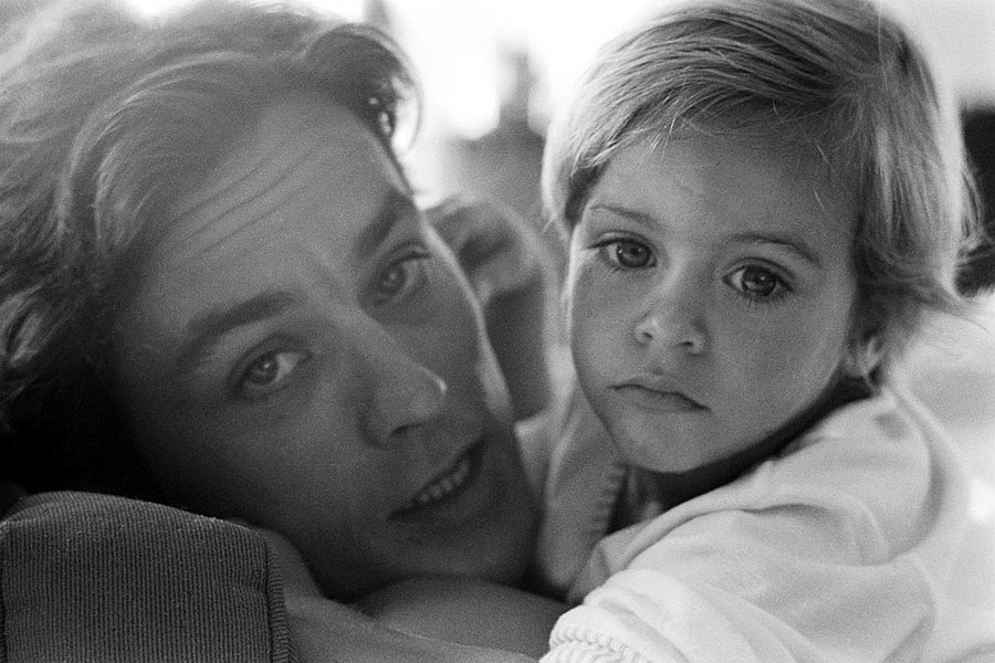 Alain Delon and his son Anthony in 1966. Giancarlo Botti

Anthony Delon turns 57 today, happy birthday to him! 