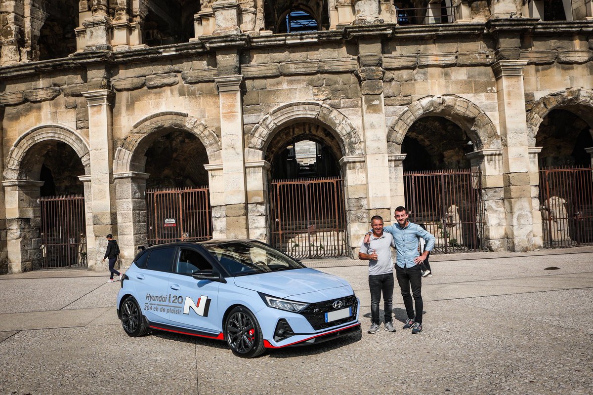 PBarre93's tweet photo. 🤪 C’était au tour de 𝗣𝗮𝘀𝗰𝗮𝗹 𝗘𝗻𝗷𝗼𝗹𝗿𝗮𝘀 de passer à la moulinette ce matin !

👀 Une Interview ‘Covoiturage’ à retrouver très prochainement dans @autohebdo !

🙏🏻 Un GRAND merci à @Hyundai_nimes pour le prêt de cette très jolie #Hyundaii20N !

📸 @NicolasMillet25 https://t.co/ES8qzMLPzu