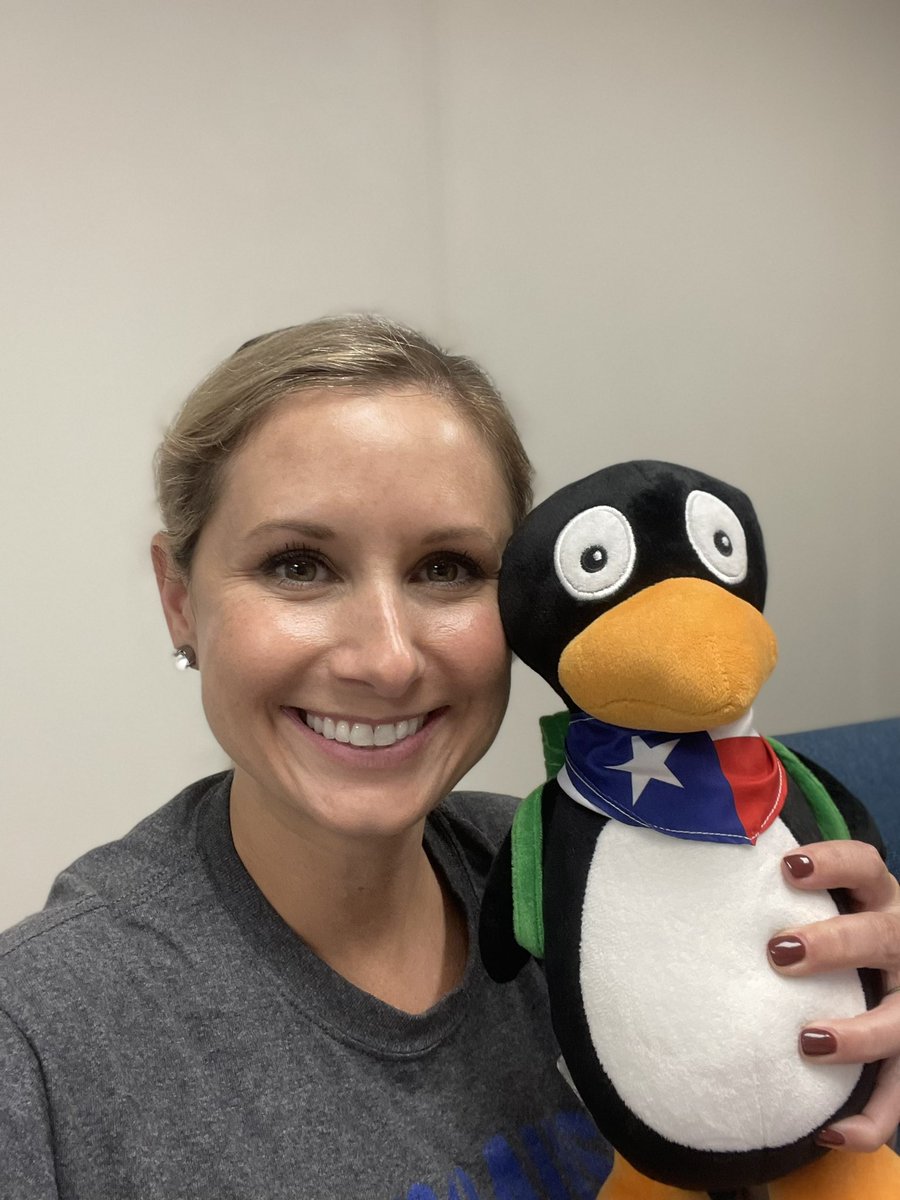 MEL0DYB0YD's tweet image. Hanging with Jiji #STMathTX  #STMathB2S