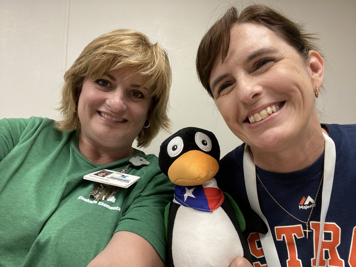 garland_michele's tweet image. Hanging with Jiji @debbiemassey67 #STMathTX #STMathB2S @KuehnleKISD @KleinISDMath