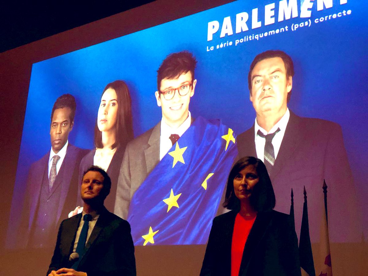 CBeaune's tweet photo. #Culture | À l’occasion de la diffusion de la série #Parlement (que je recommande vivement !), j’ai échangé à #Nice avec des étudiants sur leur vision de l’Europe.

Séries, livres, débats… Parlons d’Europe pour la faire vivre ! 🇫🇷🇪🇺 https://t.co/2YAnbBq72p