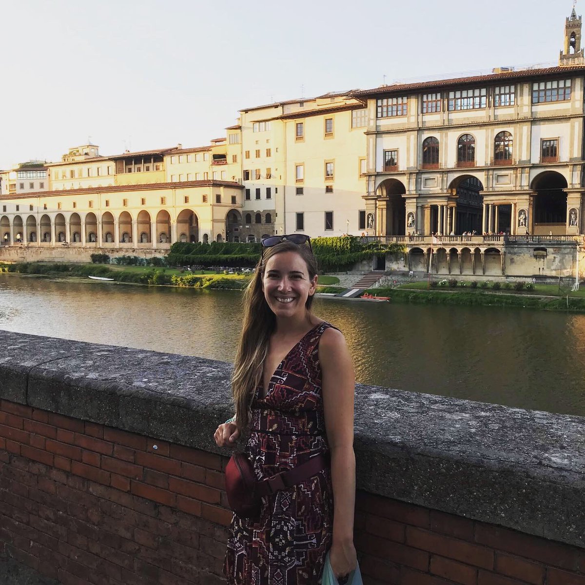 AnneArundelCC's tweet photo. “'Dwell in Possibility'- Emily Dickinson. As the coordinator of Student Athlete Success, I really take that to heart when I’m creating a holistic experience for student athletes and helping them achieve their academic goals.”
- Stephanie, @AACCAthletics
#RiverhawksInFocus https://t.co/9crEMKioJ9