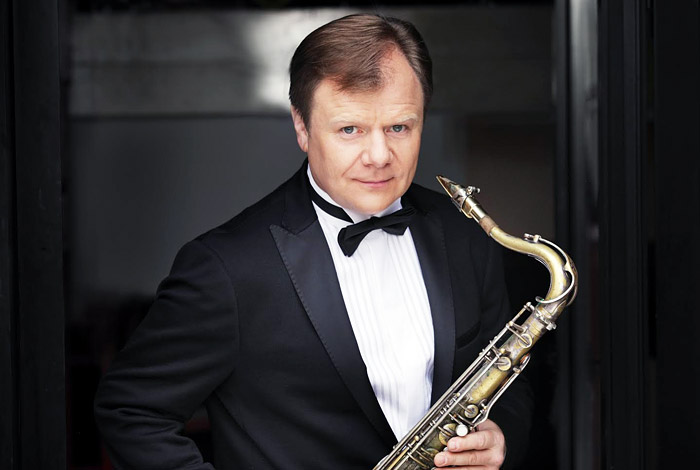 RusEmbSriLanka's tweet photo. 🎺Today is the #Russian #Jazz Day!🥳

🎶From Valentin Parnakh, who introduced jazz to the #Soviet audience in 1922🎶, to Russian modern virtuoso saxophonist Igor #Butman🎷, to acclaimed Russian jazz singer Larisa #Dolina🎤, the fine traditions of the music genre live on🎼 https://t.co/alKM2yo8wB