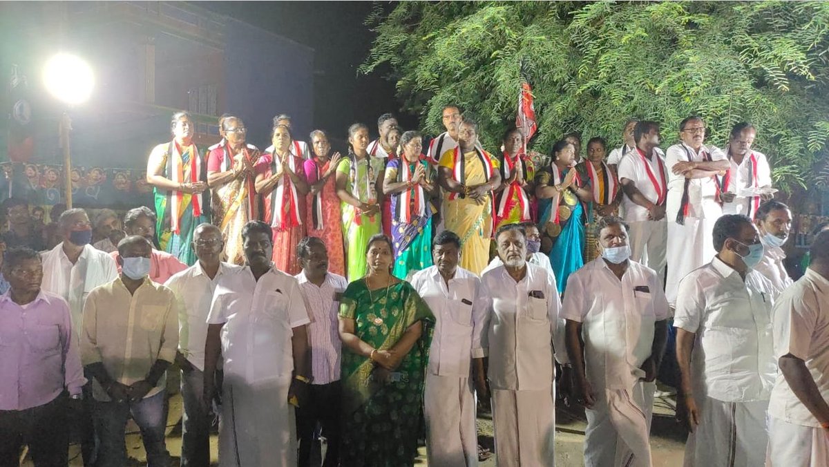SPVelumanicbe's tweet photo. மாண்புமிகு கழக ஒருங்கிணைப்பாளர் அண்ணன் திரு. @OfficeOfOPS &amp; மாண்புமிகு இணை ஒருங்கிணைப்பாளர் அண்ணன் திரு. @EPSTamilNadu ஆகியோரின் உத்தரவின்படி, உள்ளாட்சி மன்ற தேர்தலில் போட்டியிடும் கழக வேட்பாளர்களை ஆதரித்து, இராணிப்பேட்டை மாவட்டம், ஆற்காடு ஒன்றியம், தாழனூர் உள்ளிட்ட (1/2) https://t.co/54JO7kYtwH