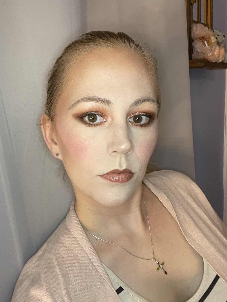 makeupfromsassy's tweet photo. I would love to be on @GerardCosmetics PR list, that would be a dream come true🥰
#GCPRsearch #GCsquad #beautyinfluencer #beauty #glow https://t.co/HapZaoRMIW