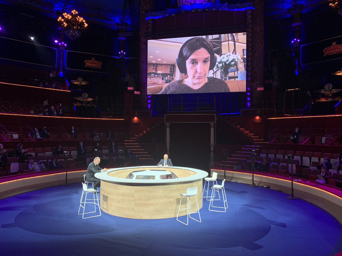 #CHAM2021 : on a rudement bien fait de rester jusqu’au bout pour écouter l’intervention claire et passionnante d’Esther Duflo sur les expérimentations en matière de politique sociale !