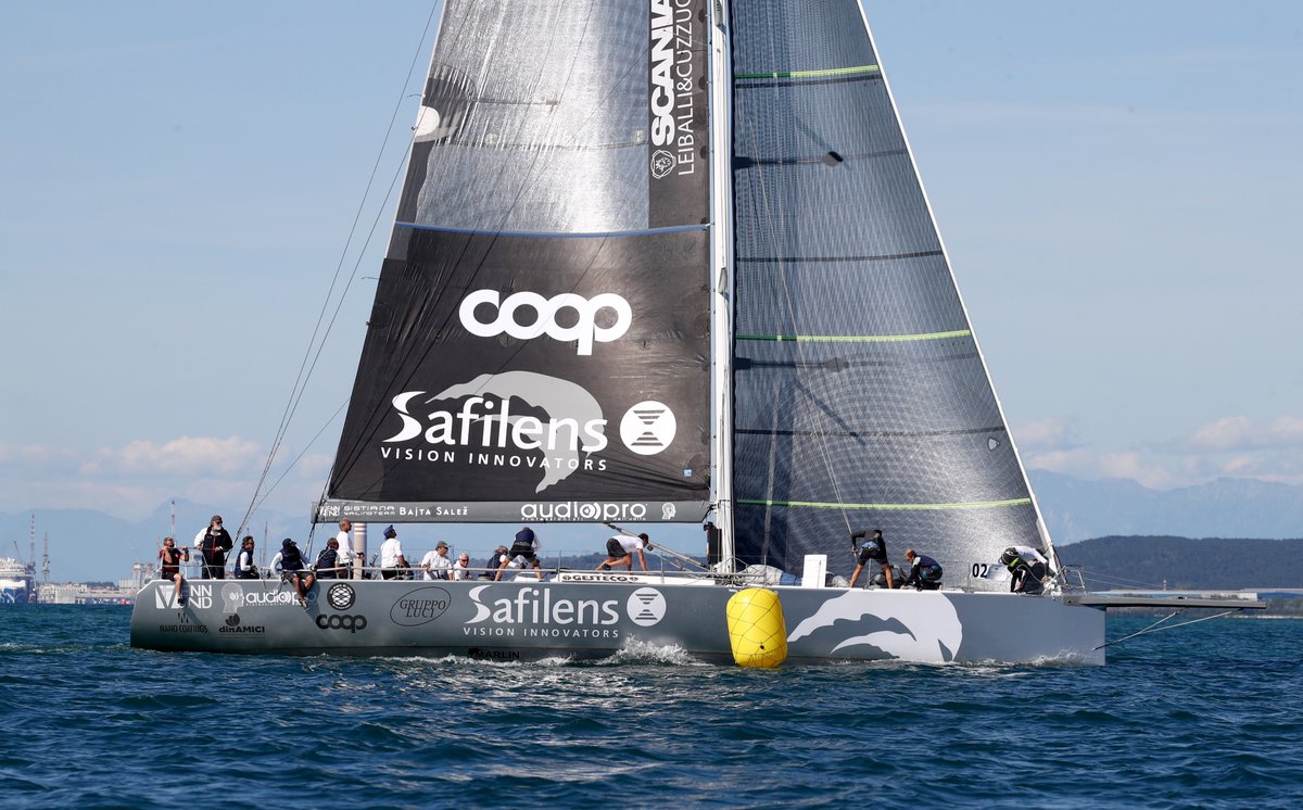 RegataBarcolana's tweet image. Primo giorno in mare per i sei Maxi della #Portopiccolo Maxi Race 2021 @Barcolana. Domani in programma una nuova prova sulle boe, mentre domenica la regata si disputa nell’abito della 50.a edizione della #Bernetti, organizzata dalla Società Nautica Pietas Julia.
#YCPP #SVBG