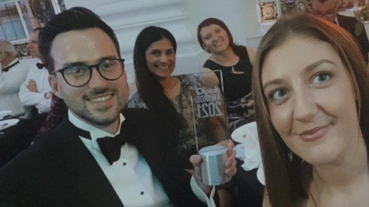 StevenPaling1's tweet photo. Two amazing award wins for our incredible NHS Data &amp; Analytics team at last night's #DataIQAwards, recognising our work on Covid and top prize for our boss Ming Tang! Great recognition for our world-class work and exceptional team. #DataAnalytics #DataSavesLives https://t.co/53ALu4Gv63