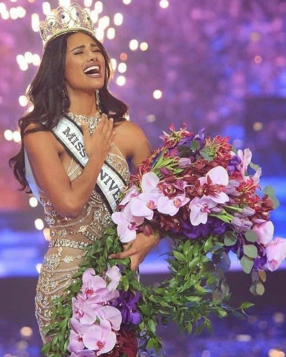 AmericanmaPR's tweet photo. ¡¡¡Otra líder 👑 🦬Bisonte!!!
Michelle Marie Colon-Miss Universe Puerto Rico Clase 2018. ¡Enhorabuena!
#American #AMAPR #ForjandoLíderes #OrgulloBisonte #Bisonte #Bison #class2018 #missuniversepuertorico MissUniverse PuertoRico @michelle_mcolon https://t.co/q0xsBB9sF7