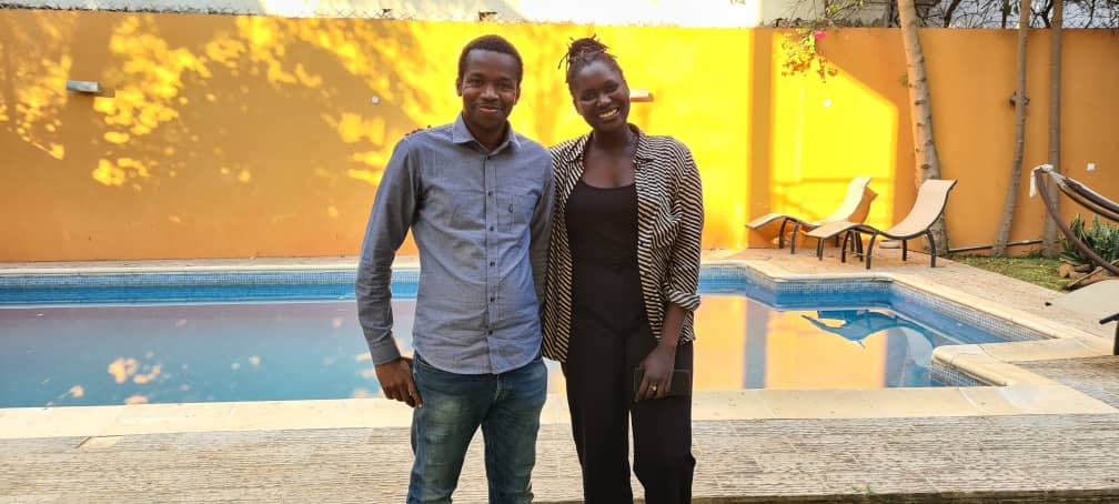 La semaine prochaine j'aurai la joie d'accueillir <a href="/tidjanedeme/">Tidjane DEME</a> sur le podcast <a href="/Gatemeri_/">Gatemeri</a> , une conversation à bâtons rompus de 1h30 sans filtre où il nous partage son parcours et sa définition de la réussite ! 
Épisode dispo lundi matin 🎧

#kebetu #podcast #startup #Africa