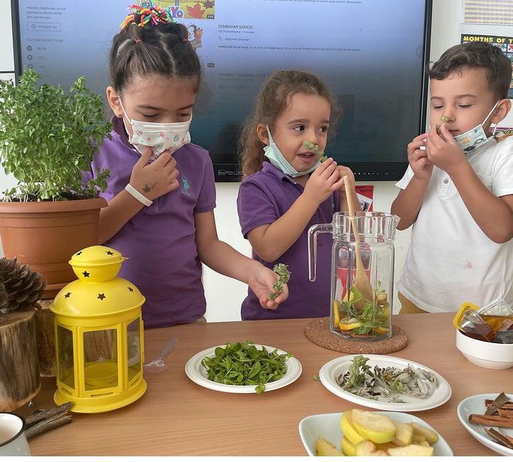 Sonbahar'a bitki çaylarımizla,keyifle hazırız 🎈