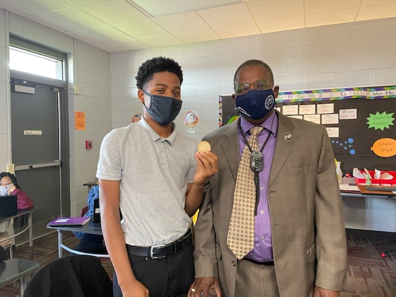 Crystal_Noles's tweet photo. Thank you Superintendent Dr. Curtis Jones, Jr. for visiting Weaver Middle School to personally thank one of our scholars!! Seminoles walking in Greatness!

#LeadershipScholarshipCitizenship
#WestsideWinning
@WeaverMiddle https://t.co/nJKKk8rhPX