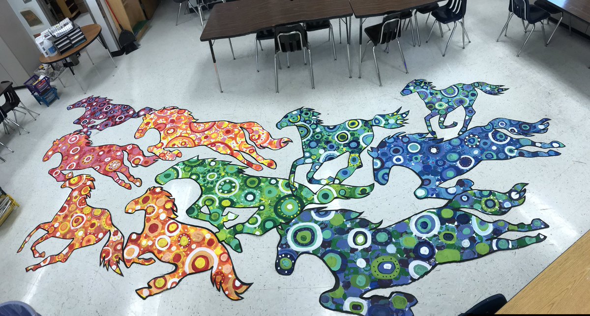 LaurenWellArt's tweet photo. Our first art club was a success. Canβt wait to hang these in the hallway. #rennerstrong #rennerart #K12ArtChat
#pisdcreatesart @PISDFineArts https://t.co/eYdMV1UlBO