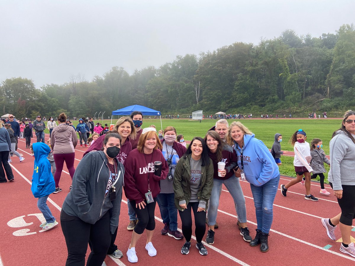schick_pals's tweet photo. Visit Schick Elementary on Facebook for more images of Sock Walk 2021 https://t.co/YPfOY2y08e