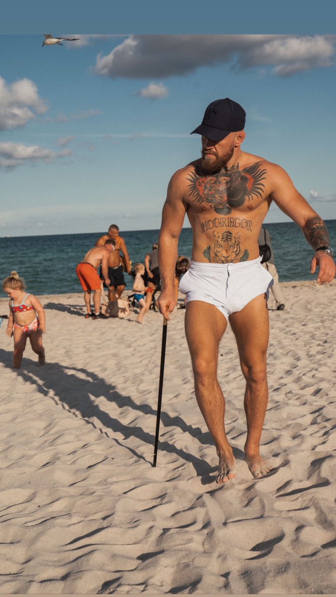Conor McGregor tweet media