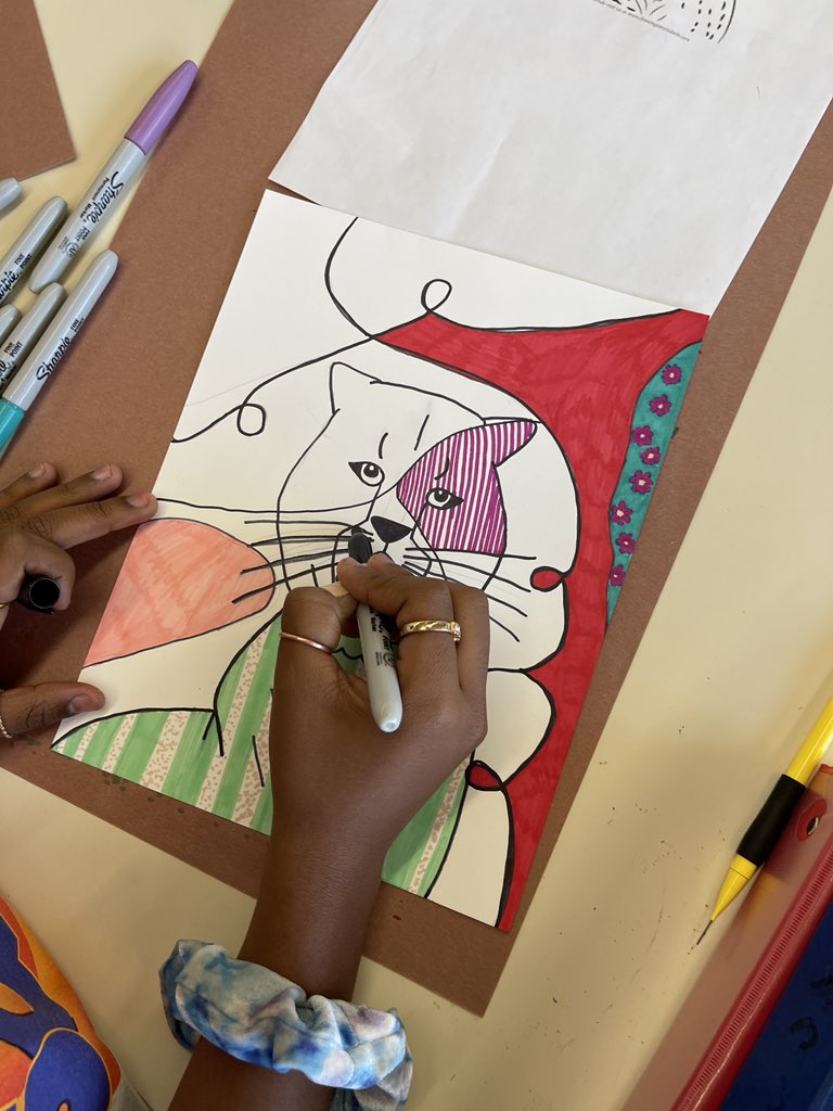 6th graders working on Romero Britto inspired art!! 😍😍😍