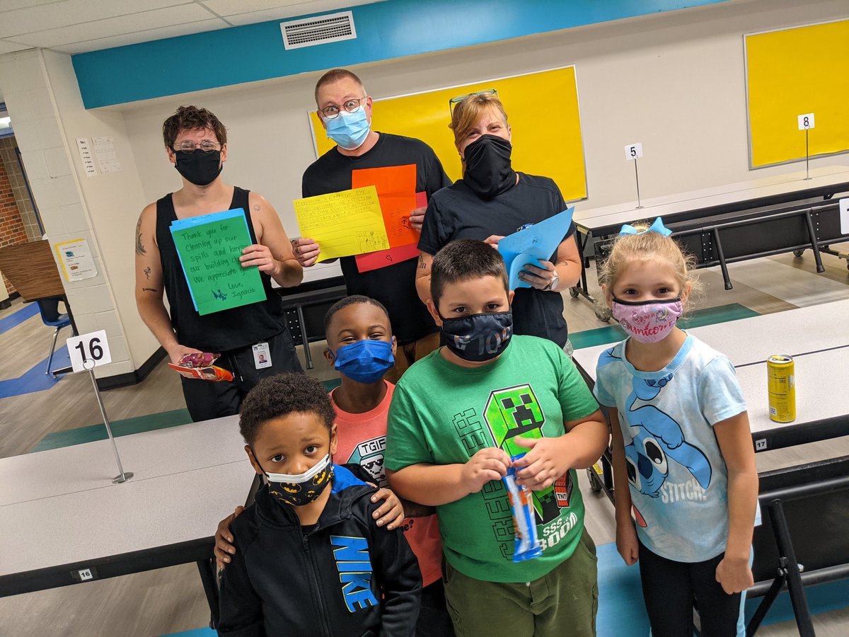 kchusker's tweet photo. Happy #NationalCustodianDay to our favorite custodians! You do so much @LWNKCSD and your work doesn't go unnoticed. We appreciate you!! @MsChildersLW https://t.co/v5dLk5isBG