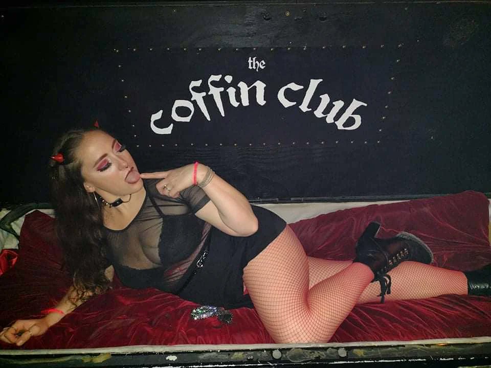 AmnesiaAttacks's tweet photo. Wishing I was at #CoffinClubPDX right now. https://t.co/45HSt492Io