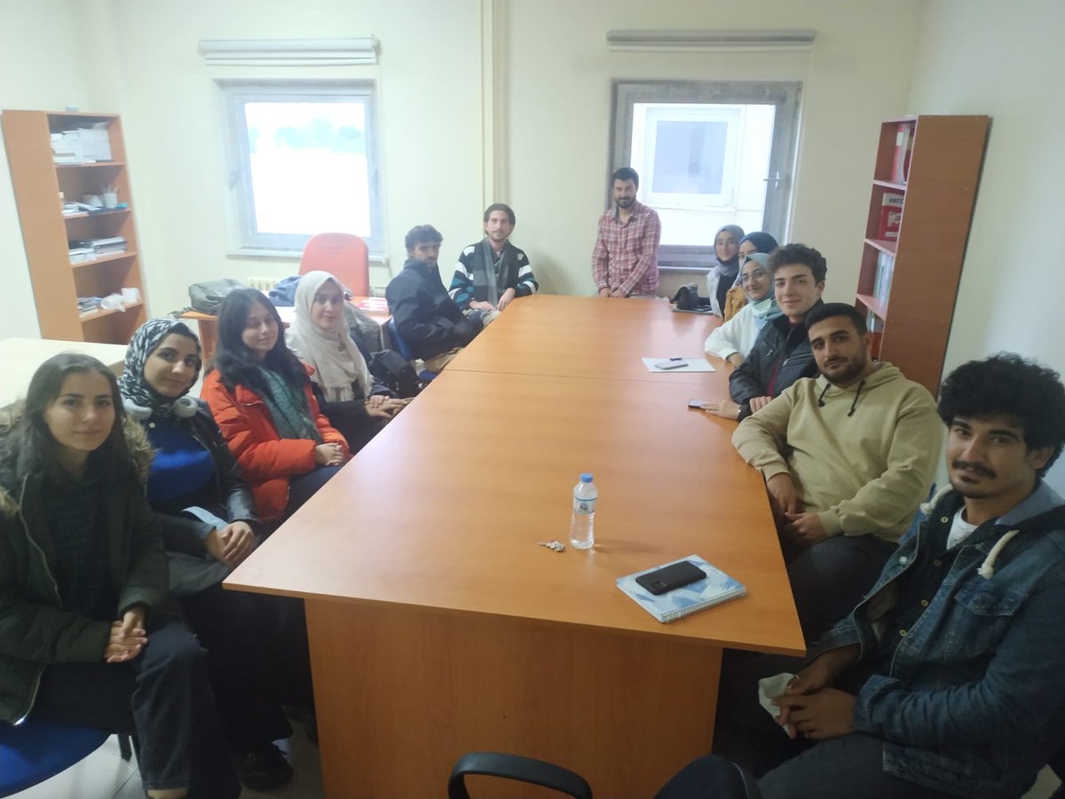 Bugün, 2021-2022 eğitim öğretim yılı için, Kafkas Üniversitesi diş hekimliği ve tıp fakültesi öğrencileri olarak SİHAT kulübümüzün ilk yönetim kurulu toplantısını gerçekleştirdik.