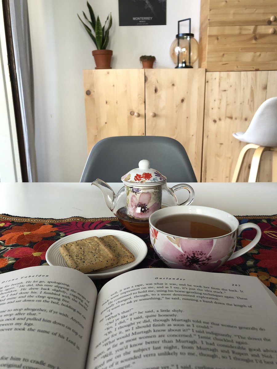 pamancerr's tweet photo. The wedding chapter 😍 @Writer_DG https://t.co/2kO879YMxe