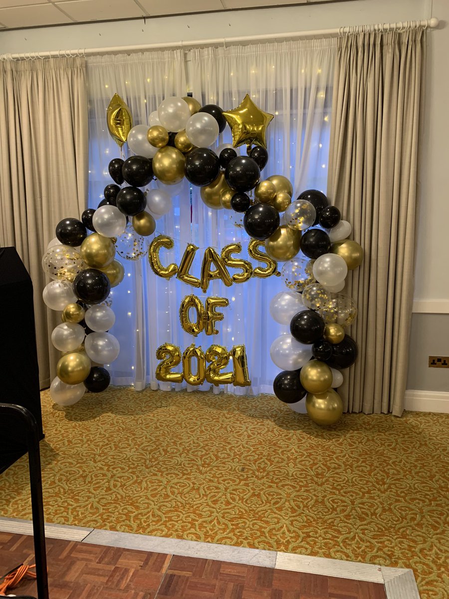 RuthHallBond's tweet photo. Have a fabulous evening @UCLanParamedics class of 2021. #graduationball @MarriottPreston https://t.co/8PEfBcoOfs