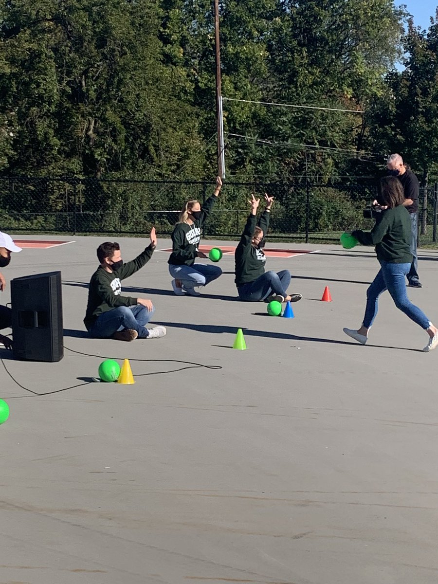 What a great Gulph Elementary Spirit Day today! We started off with our MTSS/PBIS assembly, hosted by our grade 1 teachers, and reviewed what it looks like to be Ready, Respectful, Responsible Gators! <a href="/GulphPBIS/">Gulph PBIS</a> <a href="/UpperMerionSD/">Upper Merion Area School District</a>