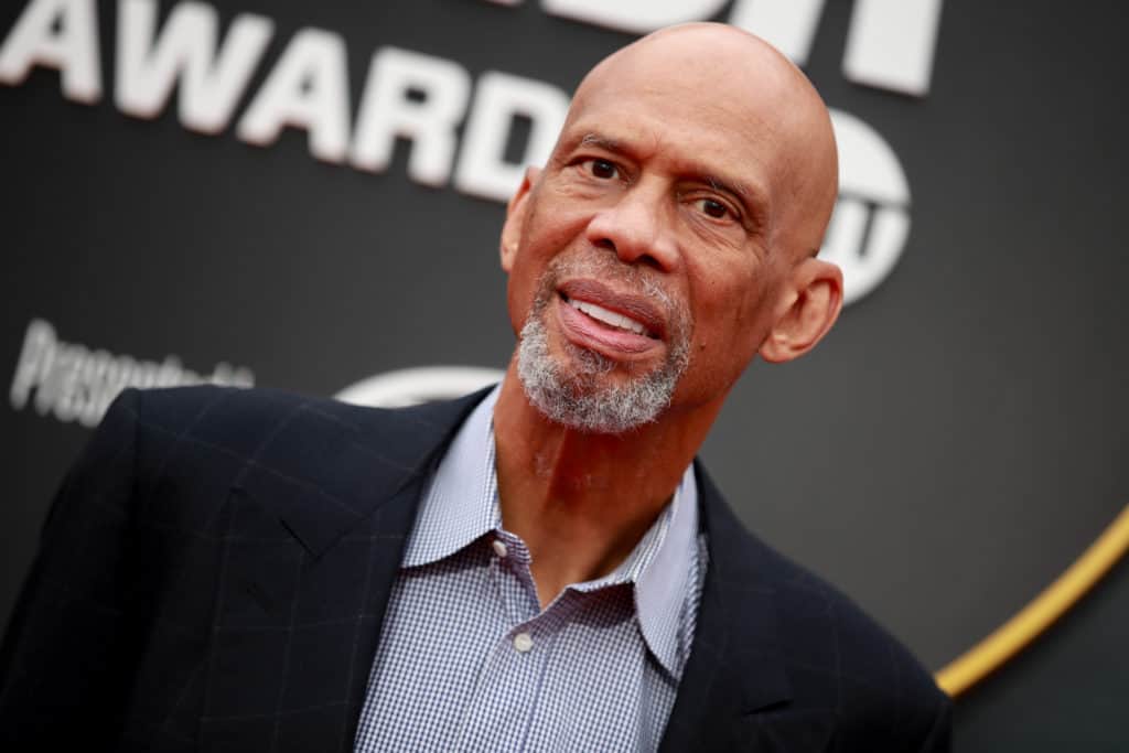 100JAMZ242's tweet photo. The Week Recap. Here Is What You Miss.
"Kareem Abdul-Jabbar Says Unvaccinated NBA Players Should Be Disciplined"
More Here: https://t.co/88jC5zN2Hb https://t.co/e3LPLszezB