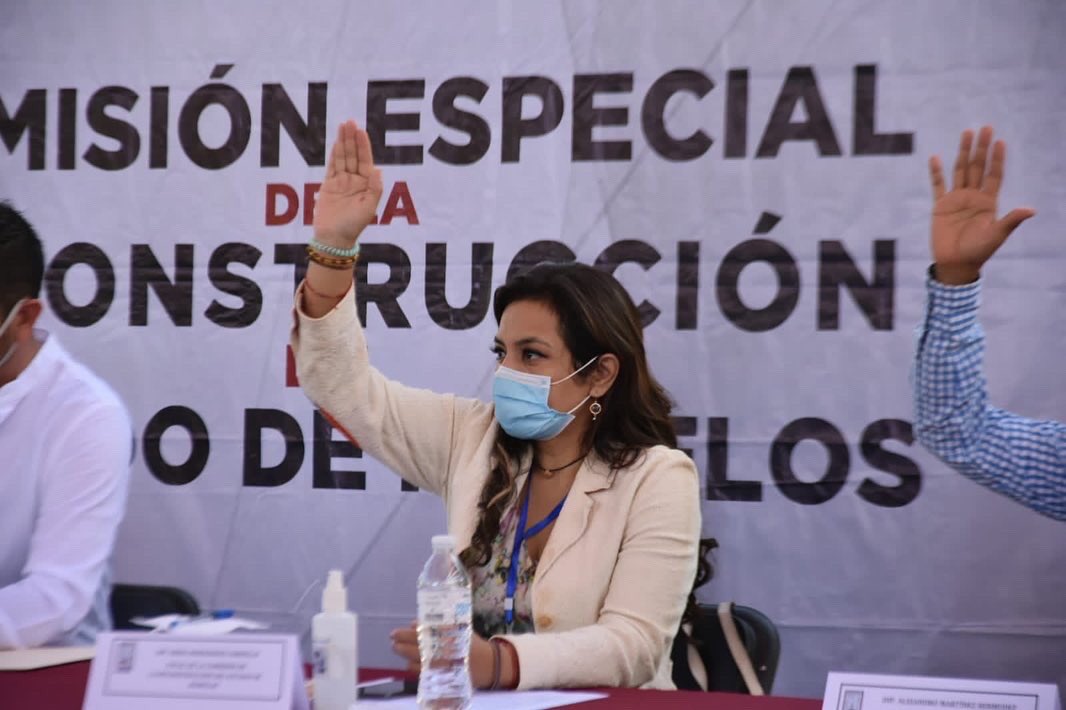 erikaconectate's tweet photo. Seguimos trabajando 💪 
En el municipio de #Jojutla nos encontramos sesionado en la Comisión Especial de la Reconstrucción del Estado de la #LVLegislatura.Volver a la zona sur en donde el #19S pegó con mayor fuerza  nos recuerda que la tarea no ha concluido @eliasibps https://t.co/nOGoh3kTf5