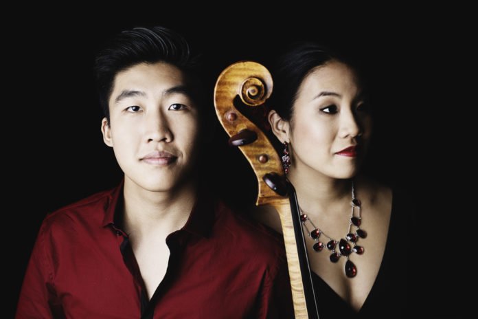 ValantanBambos's tweet photo. Au @cc_canadien pour assister à un concert des deux frère et sœur @silviecheng et #BryanCheng alias @cheng2duo ! 🤩 @FC_actu https://t.co/6Kfwsn9rox https://t.co/JxaZB5svFt