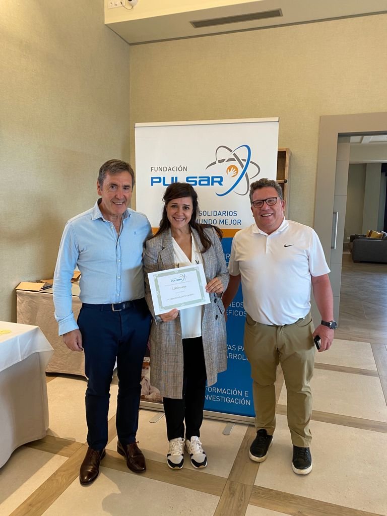 Fundación Pulsar | Acto benéfico 

Nuestro presidente, <a href="/jlpolo10/">J. L. Polo</a>, ha colaborado con la #FundaciónPulsar para el desarrollo de sus proyectos, entre los que se encuentran las escuelas deportivas en Chad de la <a href="/FRamonGrosso/">FundaciónRamónGrosso</a>.

Seguimos haciendo Escuela 🤍💜