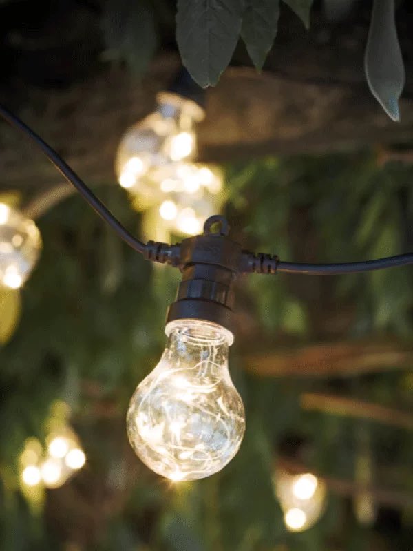 Nothing lights up a garden like these beautiful festoon #gardenlights by Garden Trading. 

Quality lights, beautiful soft glow, free delivery and hand wrapped! What’s not to love. 

bennettsofderby.co.uk/product/classi…