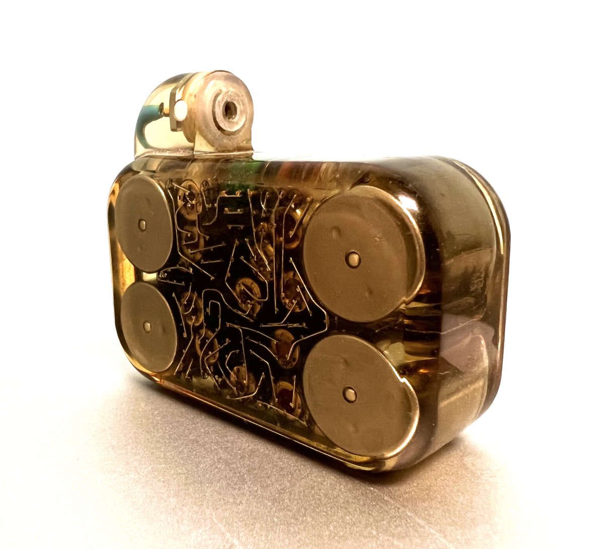 Toaster_Pastry's tweet photo. Pacemaker Museum:
Starr-Edwards 8114A VenTrac pacemaker, set to 70 ppm. Battery life 38 months. Circa 1976 https://t.co/JyMU6hNoGk