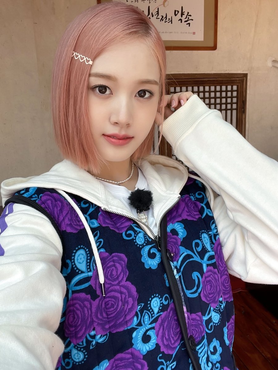 coize's tweet image. stayc ; yoon and j