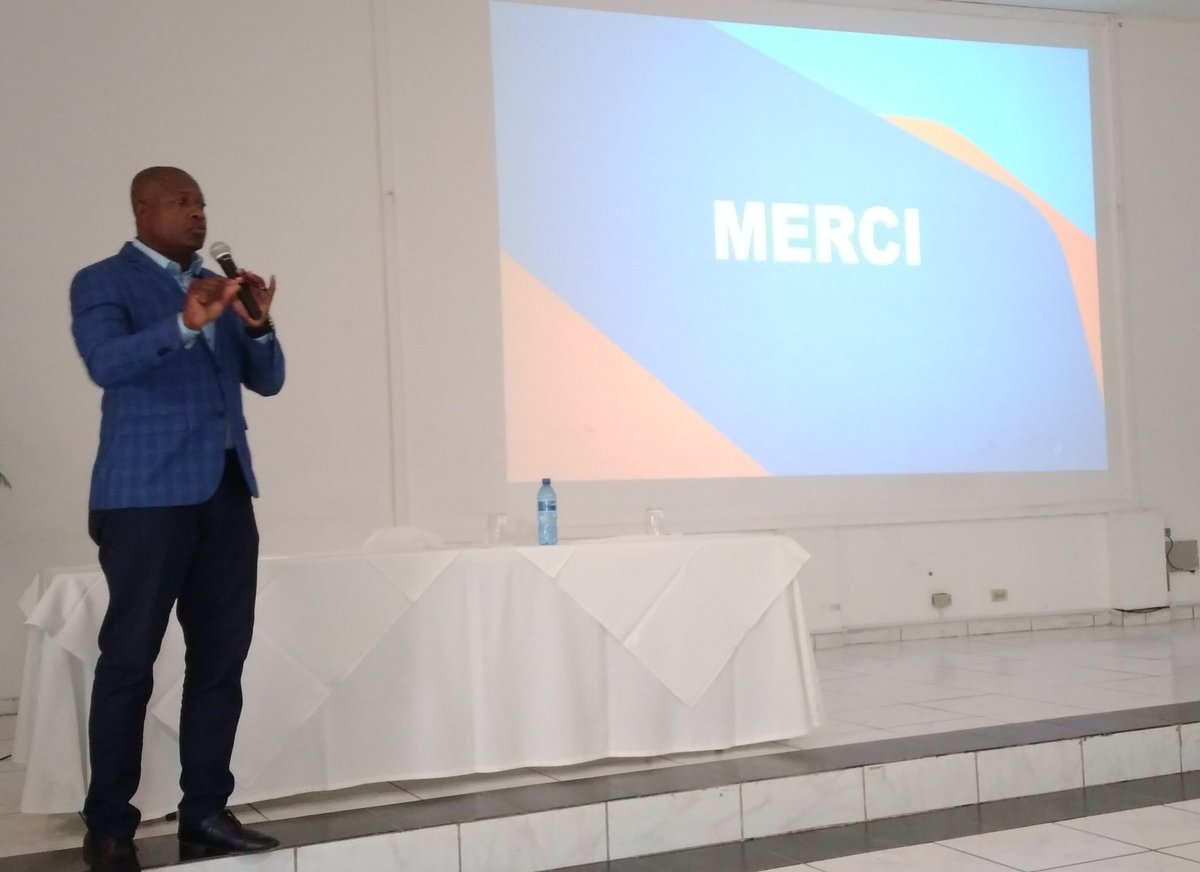 OnusidaHaiti's tweet photo. @OnusidaHaiti remercie
Dr Pavel Desrosiers pour ces mots de clôture à la rencontre de mobilisation des partenaires pour la réponse de #UCMIT @MsppOfficiel post séisme #GrandSud
"Une réponse humanitaire est une réponse qui met l'humain en premier"
#EndAids2030
@OnusidaLatina https://t.co/ozftexwTM6