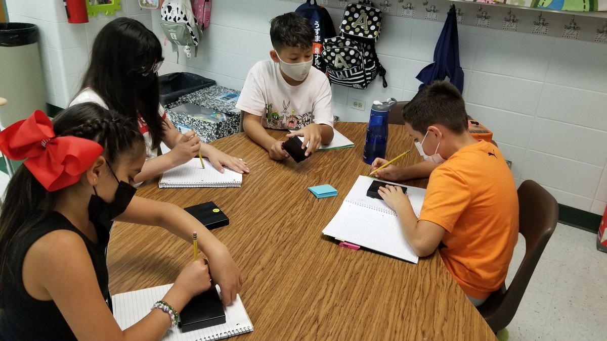 MrsKapotasClass's tweet photo. Working on the process of developing models of the inside of these mysterious black boxes.  @SunnyHill220 @CArmendarizMxwl #scienceisfun
#SeeTheStudent220 https://t.co/KjTOt45dLn