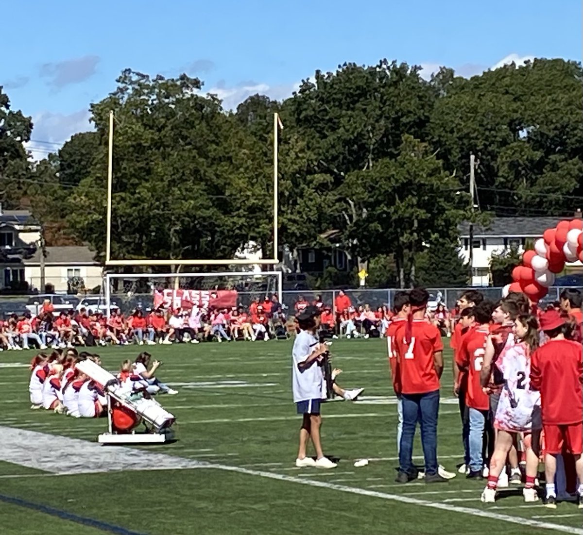 School spirit was on full display at the Smithtown High School East pep rally! The multiple turret t-shirt gun made by the Robotics Club was next level!! ⁦<a href="/SCSD_HSE/">High School East</a>⁩ ⁦<a href="/SmithtownCSD/">Smithtown CSD</a>⁩ ⁦<a href="/Team810/">The Mechanical Bulls</a>⁩