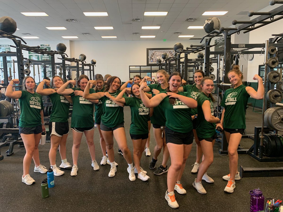 PHSFastpitch's tweet photo. 💪HAPPY FLEX FRIDAY💪
#PeaceAndLove #RockAndSwole #Team22

@PISD_Athletics @ProsperHS https://t.co/gypePScBNU