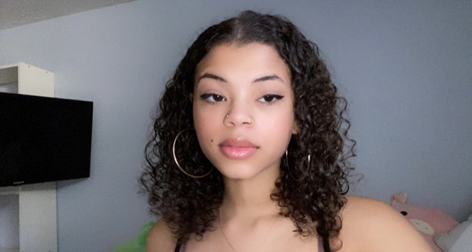 hope everyone&rsquo;s having bc an awesome day ❤️ https://t.co/tIY6iHoGd7<a href="/tag/demonslayer"class="tags"><span>#demonslayer</span></a><a href="/tag/tanjiro"class="tags"><span>#tanjiro</span></a><a href="/tag/anitwt"class="tags"><span>#anitwt</span></a>