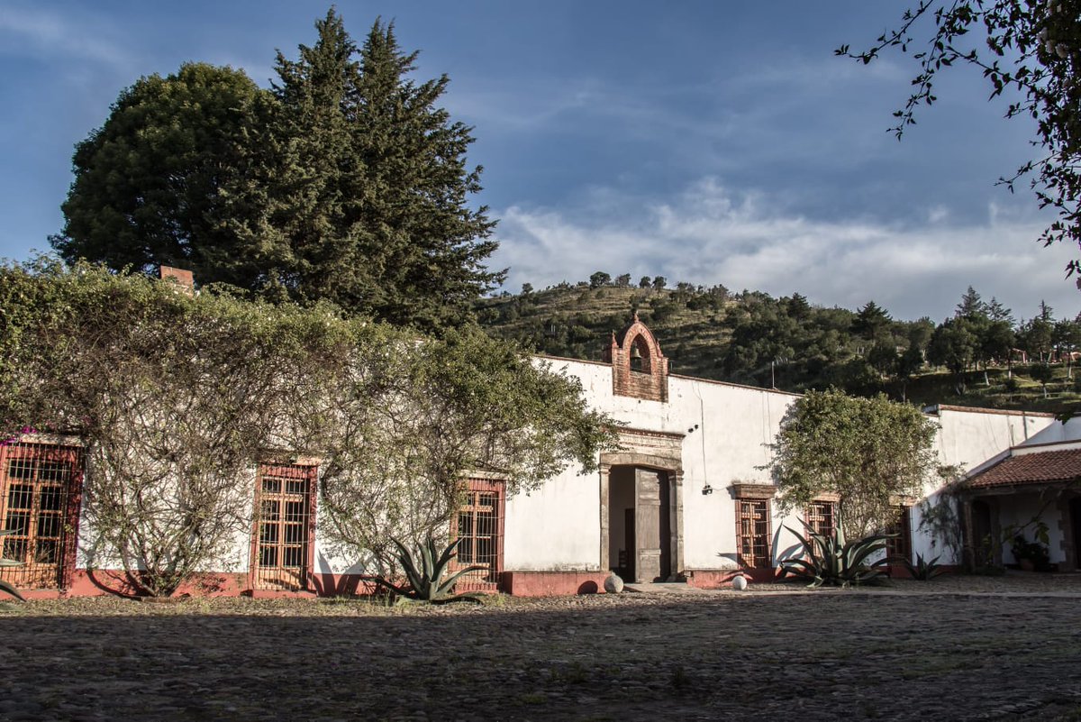 MexicoViejomx's tweet photo. El amor no se detiene y trabajando con responsabilidad y al aire libre, te podemos organizar tu #boda.
Piensa en #Tlaxcala y sus #Haciendas para realizar el festejo.
#microbodas #bodasdestino #CDMX https://t.co/SIFH1OQffL