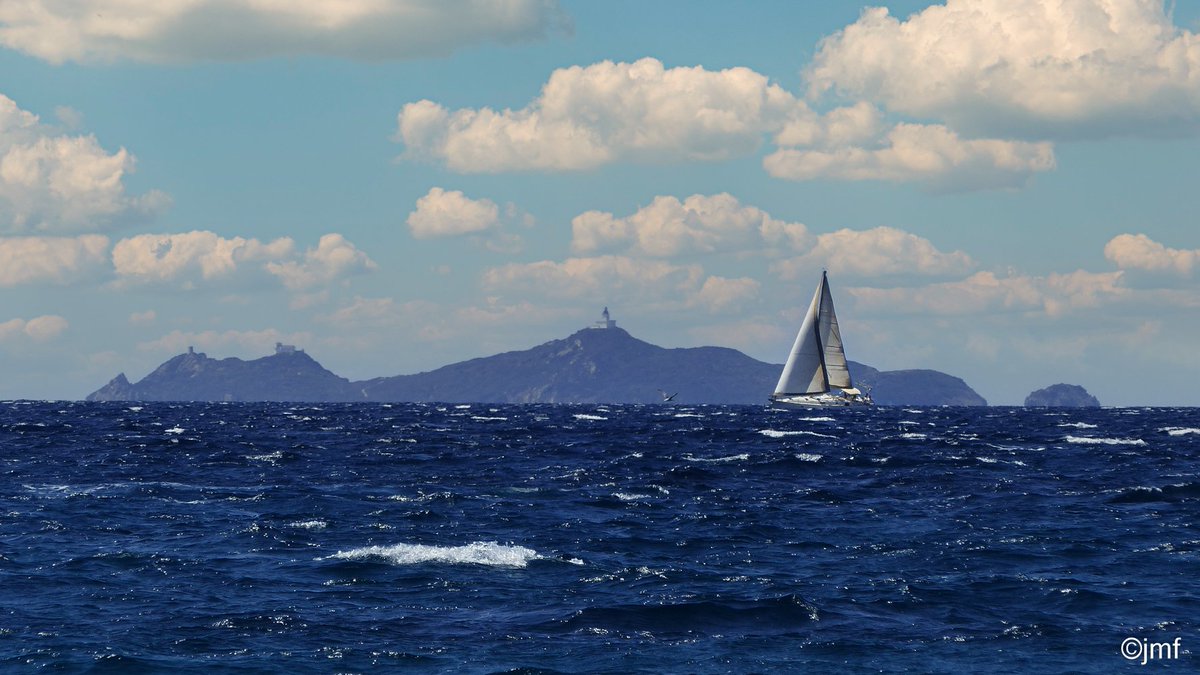 Bon #weekend !
Les iles Sanguinaires 
#Porticcio #Ajaccio #Corse #Corsica #Island #Photography
