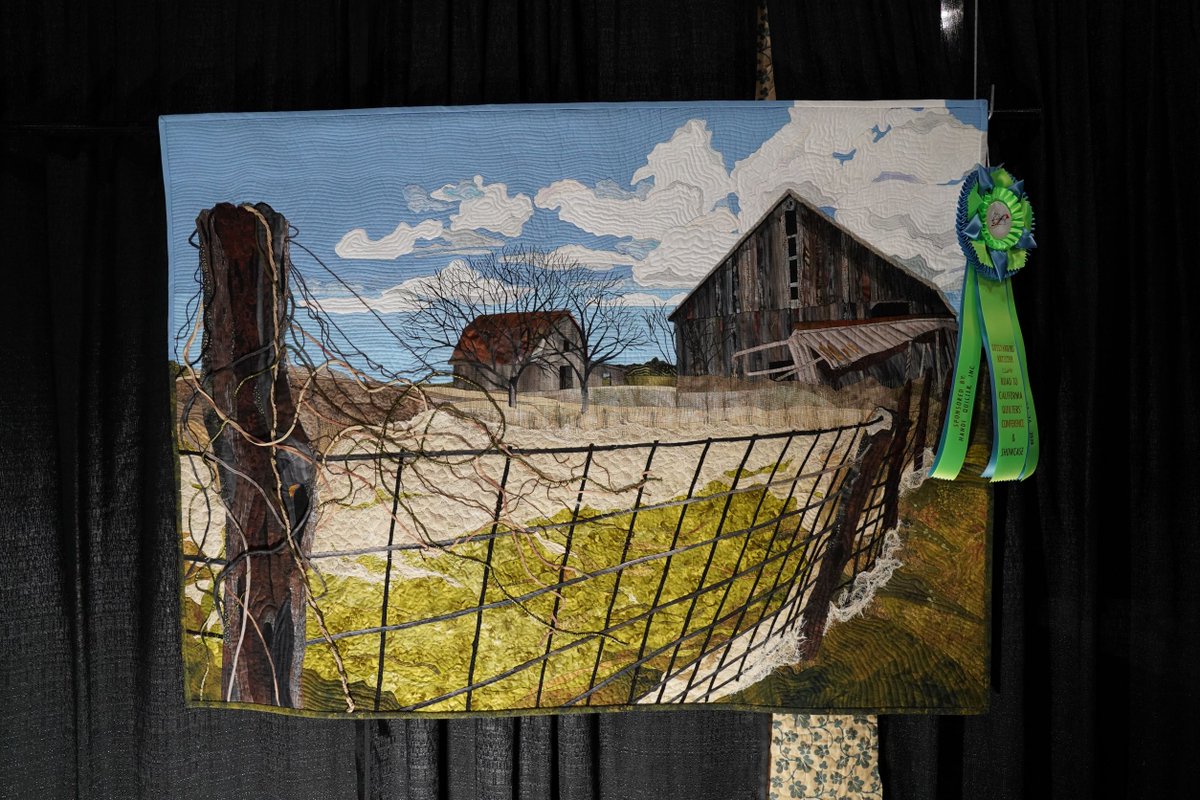 Road2CA's tweet photo. Will your entry be a winner in the 2022 Road to California Quilt Contest and Special Challenges? You won't know until you enter! Entries for all contests are due Tuesday, October 5th. https://t.co/VlmHf58g5j