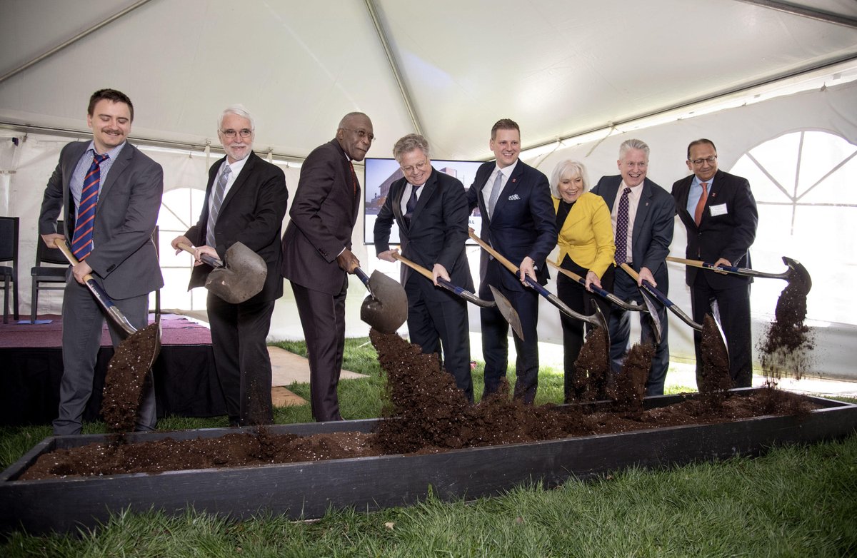 We love to see brothers in the news for their successes far beyond college! This afternoon, Chris Dillion, Illinois ’03, dedicated the new Campus Instructional Facility at the University of Illinois.
