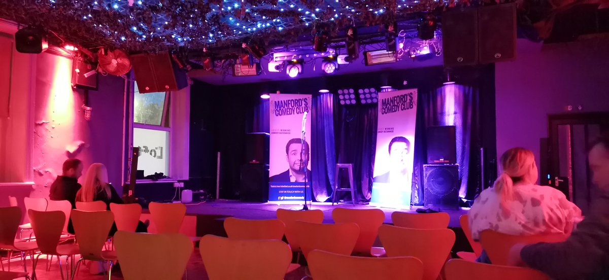 MrETeacher92's tweet photo. Comedy night at @TheLoftMatlock.
Need some laughs to destress after the difficulties finding this place 🤦‍♂️ Google maps had us walking up and down the other end of Matlock... https://t.co/tIl2ztoonB