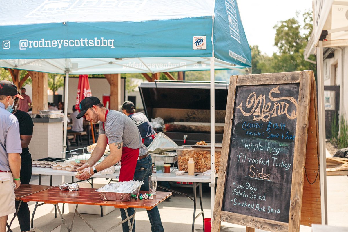 creaturebeer's tweet photo. Who's ready for game day in Athens?
Swing by our drive-thru from 9am-12pm for all of your to-go beer needs or join us in our taproom for some #GoodColdBeer and @rodneyscottsbbq starting at noon! https://t.co/UUGccWJlWB
