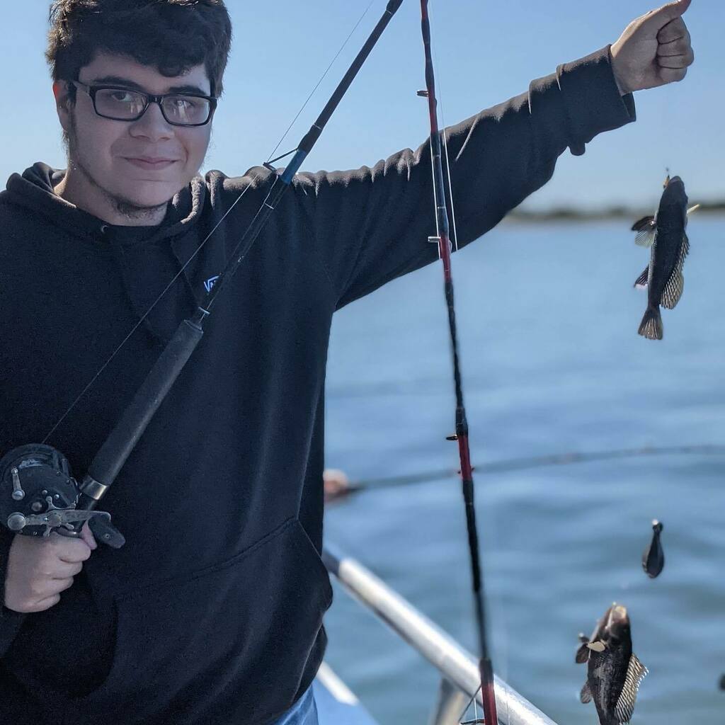 WantaghHS's tweet photo. Ms. Galan-Pena’s Marine Biology classes experience fishing today at Captree. #whsscience #wearewantagh #wantaghhs @paulguzzone44 @wantaghschools https://t.co/6eedccz2Hu