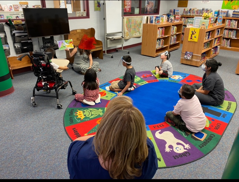 My squad at the library!!
#CarsonElementary
#NISD2021
#teacherbucketlist